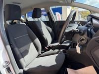 Used Ford Fiesta Style 82 HP (60 kW) 2014 White Hatchback