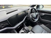 Used VW Touareg R 462 HP (339 kW) 2024 Pure white  SUV