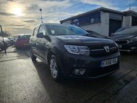 Used Dacia Sandero Comfort 90 HP (66 kW) 2018 Grey Hatchback