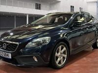 Used Volvo V40 2016 Blue Hatchback