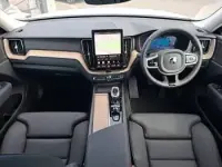 Used Volvo XC60 Plus 250 HP (183 kW) 2025 White SUV