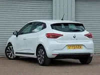 Used Renault Clio Evolution 90 HP (66 kW) 2023 White Hatchback