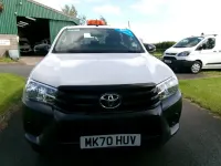 Used Toyota HiLux Active 150 HP (110 kW) 2020 White Pickup