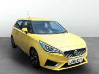 Used MG MG3 Exclusive 106 HP (77 kW) 2020 Yellow Hatchback