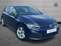 Used VW Golf VIII Life 147 HP (108 kW) 2024 Blue Hatchback