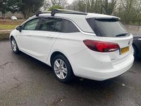 Used Vauxhall Astra S 2017 White Estate