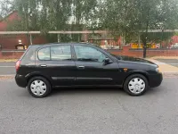 Used Nissan Almera SE 112 HP (82 kW) 2005 Black Hatchback