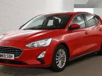 Used Ford Focus Titanium 125 HP (91 kW) 2019 Red Hatchback