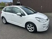 Begagnad Citroën C3 PureTech 2016 Vit Halvkombi
