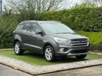 Begagnad Ford Kuga Zetec 150 HK (110 kW) 2018 Grå SUV