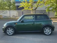 Usado Mini Cooper D Hatch 112 CV (82 kW) 2012 Verde Utilitario