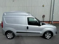 Used Vauxhall Combo Sportive 105 HP (77 kW) 2012 Blue MPV
