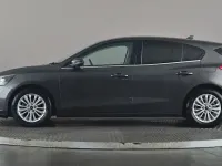 Używany Ford Focus Titanium 120 KM (88 kW) 2021 Szary Hatchback