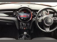 Used Mini Cooper Classic 134 HP (98 kW) 2022 Red Hatchback
