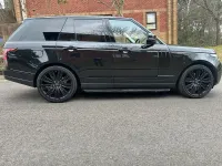 Used Land Rover Range Rover Vogue SE 258 HP (189 kW) 2017 Black SUV