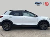 Used Kia Stonic 118 HP (86 kW) 2019 White SUV