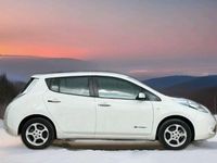 Used Nissan Leaf Tekna 80 kW (109 HP) 2016 White Hatchback