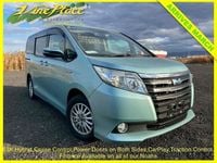 Used Toyota Voxy 2014 Blue MPV
