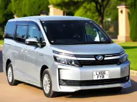 Used Toyota Voxy Play 2016 Silver MPV