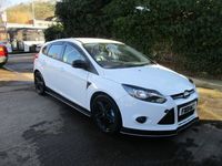 Used Ford Focus Zetec 99 HP (72 kW) 2013 White Hatchback