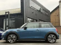 Used Mini Cooper Exclusive 2022 Island blue Hatchback