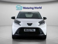 Used Toyota Aygo X PURE 72 HP (52 kW) 2022 White SUV