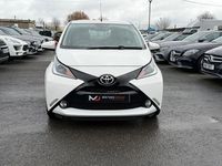 Used Toyota Aygo x-press 2015 White Hatchback