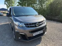 Second-hand Vauxhall Vivaro 145 CP (106 kW) 2023 Gri Monovolum