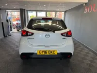 Used Mazda 2 90 HP (66 kW) 2016 White Hatchback