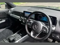 Begagnad Mercedes GLB200 Executive 161 HK (118 kW) 2023 Grå SUV