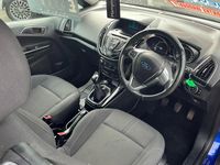 Used Ford B-MAX Zetec 95 HP (69 kW) 2016 Blue MPV