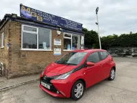 Used Toyota Aygo x-press 69 HP (50 kW) 2015 Red Hatchback