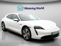 Begagnad Porsche Taycan Performance Package 419 kW (571 HK) 2023 Vit Kombi