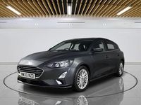 Usado Ford Focus Titanium X 125 CV (91 kW) 2020 Gris Utilitario
