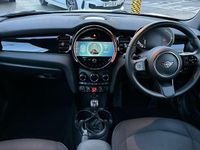 Used Mini Cooper Classic 134 HP (98 kW) 2022 Silver Hatchback