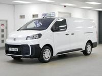 Used Toyota Proace Edition 145 HP (106 kW) 2024 White MPV