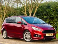 Begagnad Ford S-MAX Sport 210 HK (154 kW) 2015 Röd Minibuss