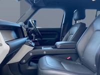 Used Land Rover Defender HSE Dynamic 300 HP (220 kW) 2023 Estate