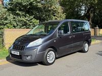 Begagnad Peugeot TePee 130 HK (95 kW) 2014 Grå Minibuss