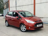 Usado Ford B-MAX Zetec 95 HP (69 kW) 2016 Vermelho Monovolume