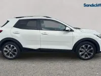 Used Kia Stonic 120 HP (88 kW) 2019 White SUV