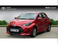 Used Toyota Yaris Hybrid 113 HP (83 kW) 2023 Red Hatchback