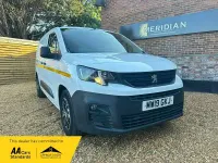 Used Peugeot Partner 2019 White MPV