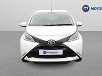 Used Toyota Aygo X-play 69 HP (50 kW) 2018 White Hatchback