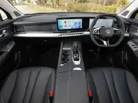 New MG MGS9 299 HP (219 kW) 2026 Silver SUV