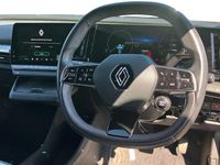 Begagnad Renault Megane E-Tech Techno 160 kW (218 HK) 2023 Grå Halvkombi