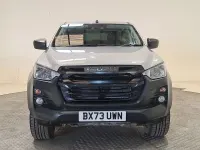 Usado Isuzu D-Max 164 HP (120 kW) 2023 Prateado Pickup