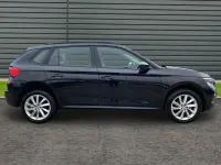 Usado Skoda Kamiq SE 116 CV (85 kW) 2025 Negro SUV
