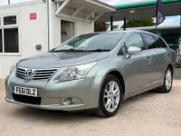 Usado Toyota Avensis 2011 Cinzento Carrinha