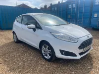 Used Ford Fiesta Zetec 2016 White Hatchback